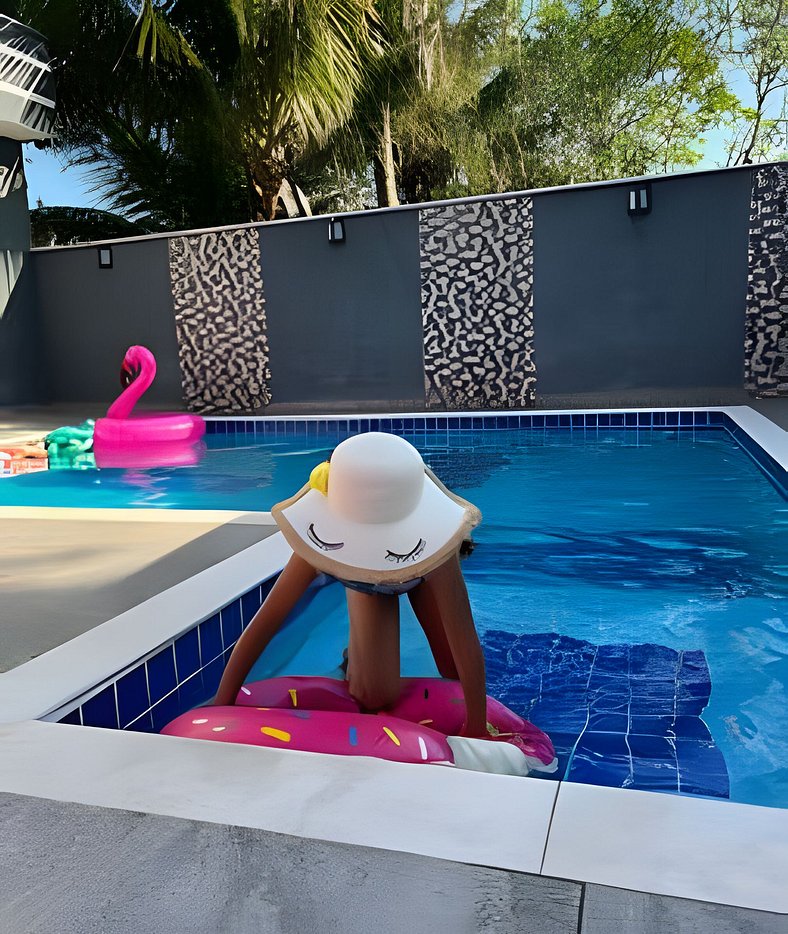 Casa condomínio, piscina, sinuca, wifi, área kids